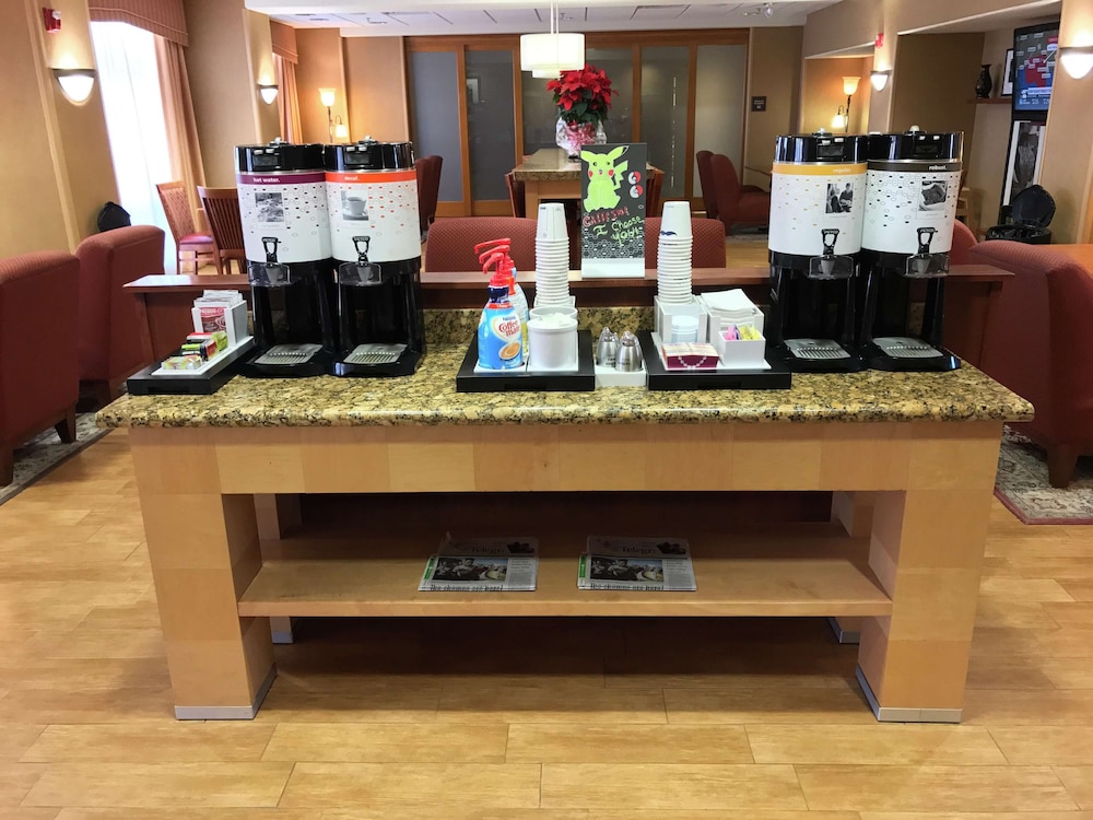 hampton inn garden city