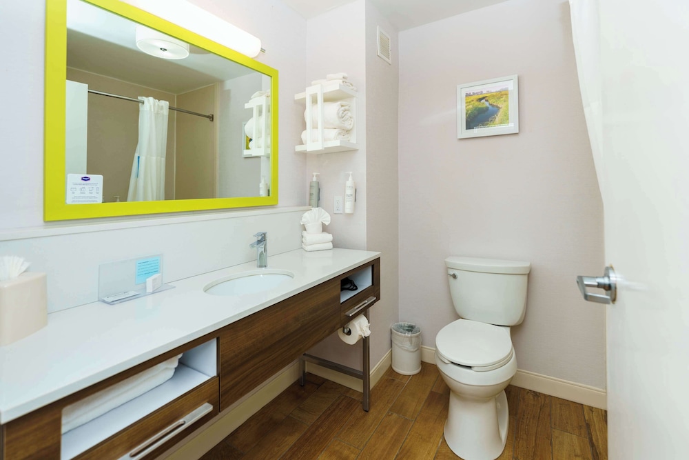 hampton inn garden city