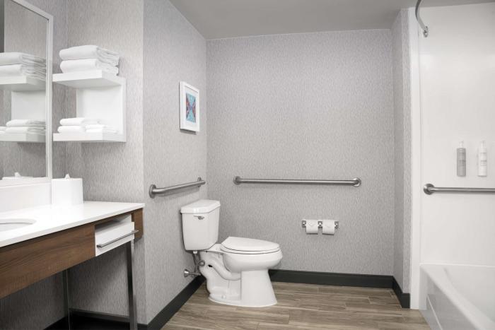 hampton inn easton