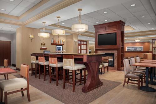 hampton inn easton