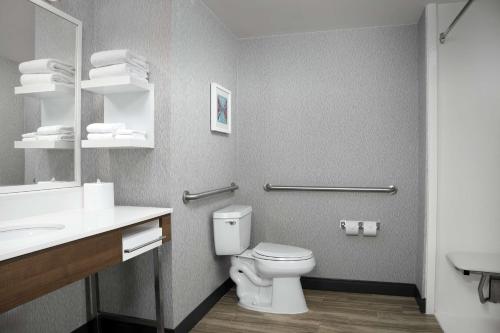 hampton inn easton