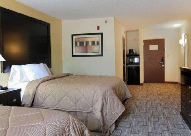 quality inn and suites greenville near downtown