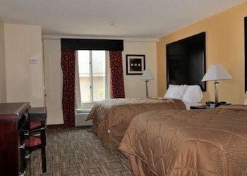 quality inn and suites greenville near downtown