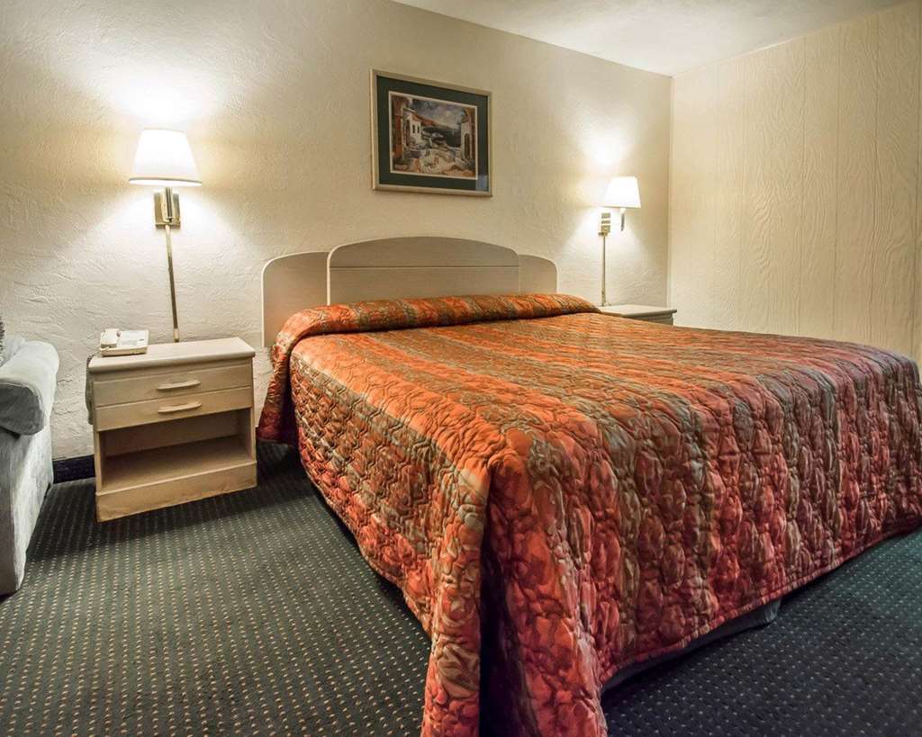 rodeway inn gainesville university area