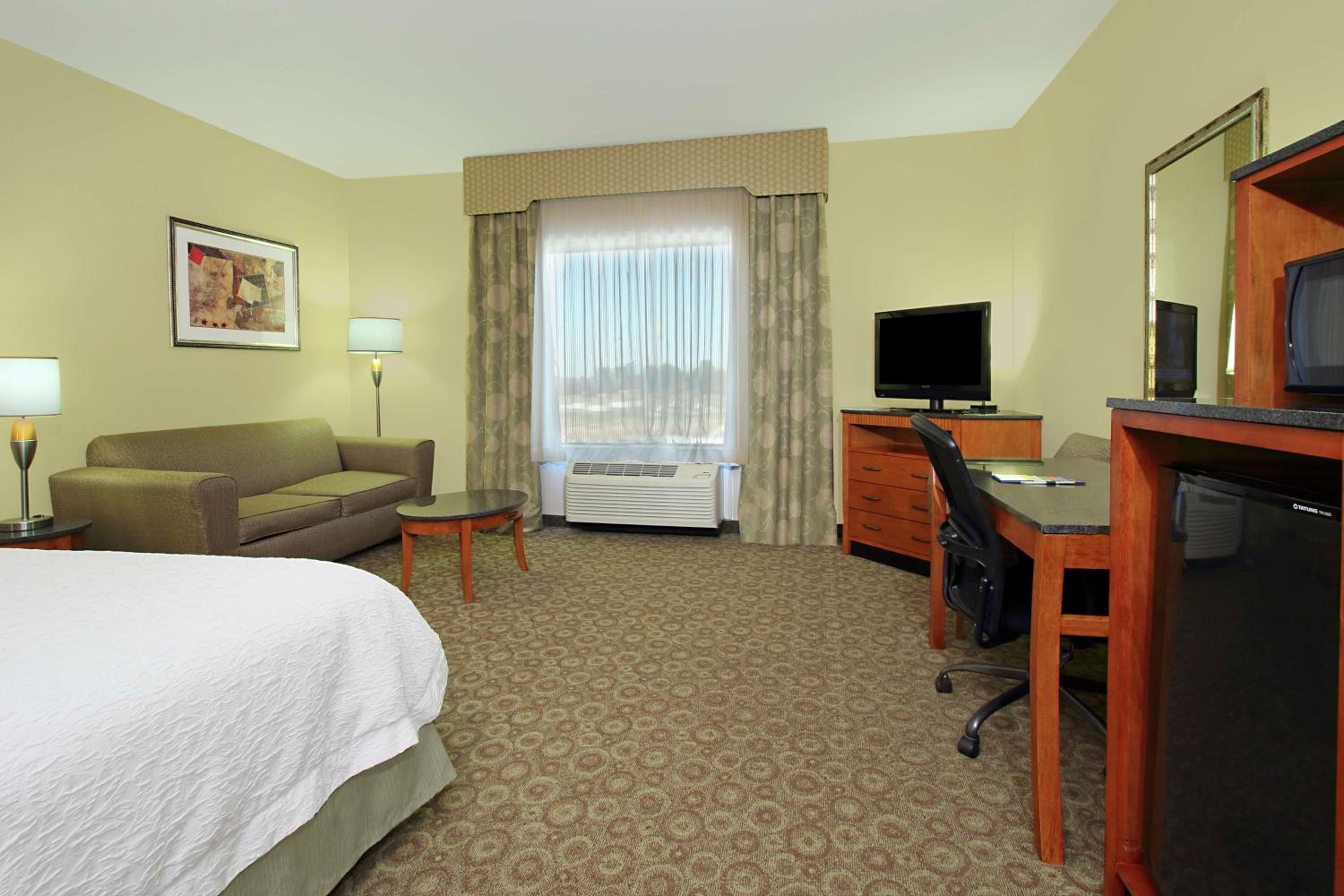 hampton inn and suites buffalo