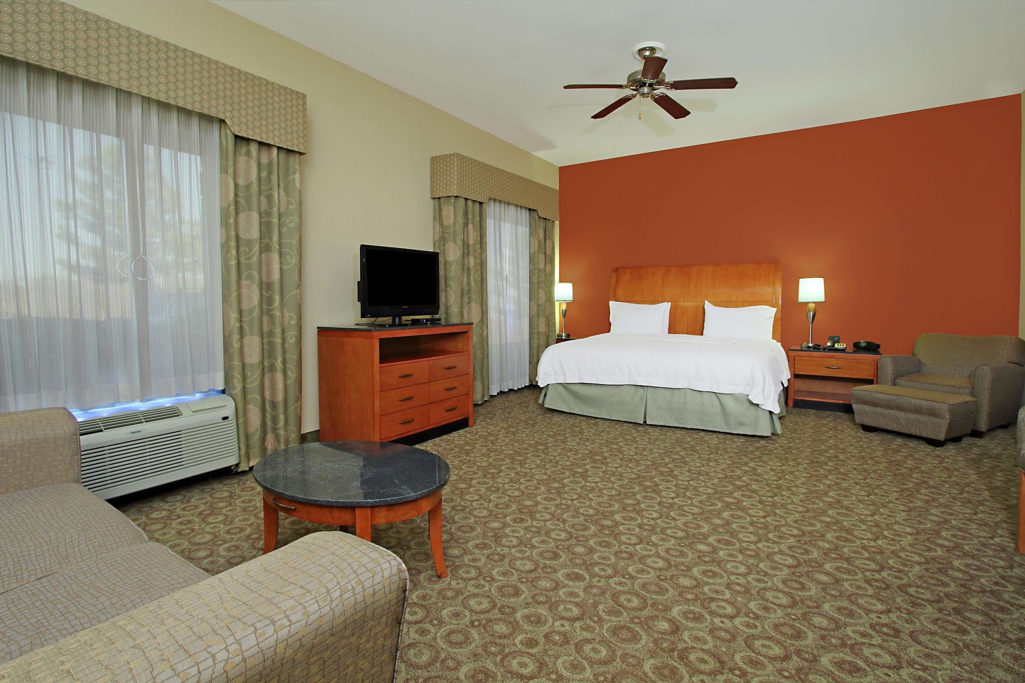 hampton inn and suites buffalo