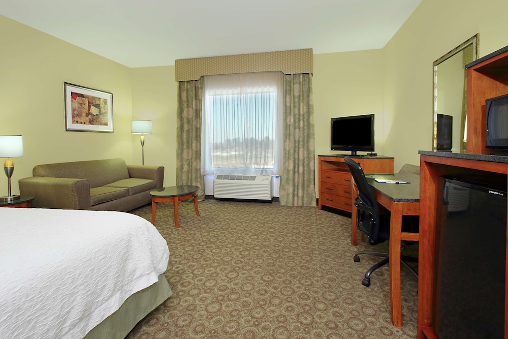 hampton inn and suites buffalo