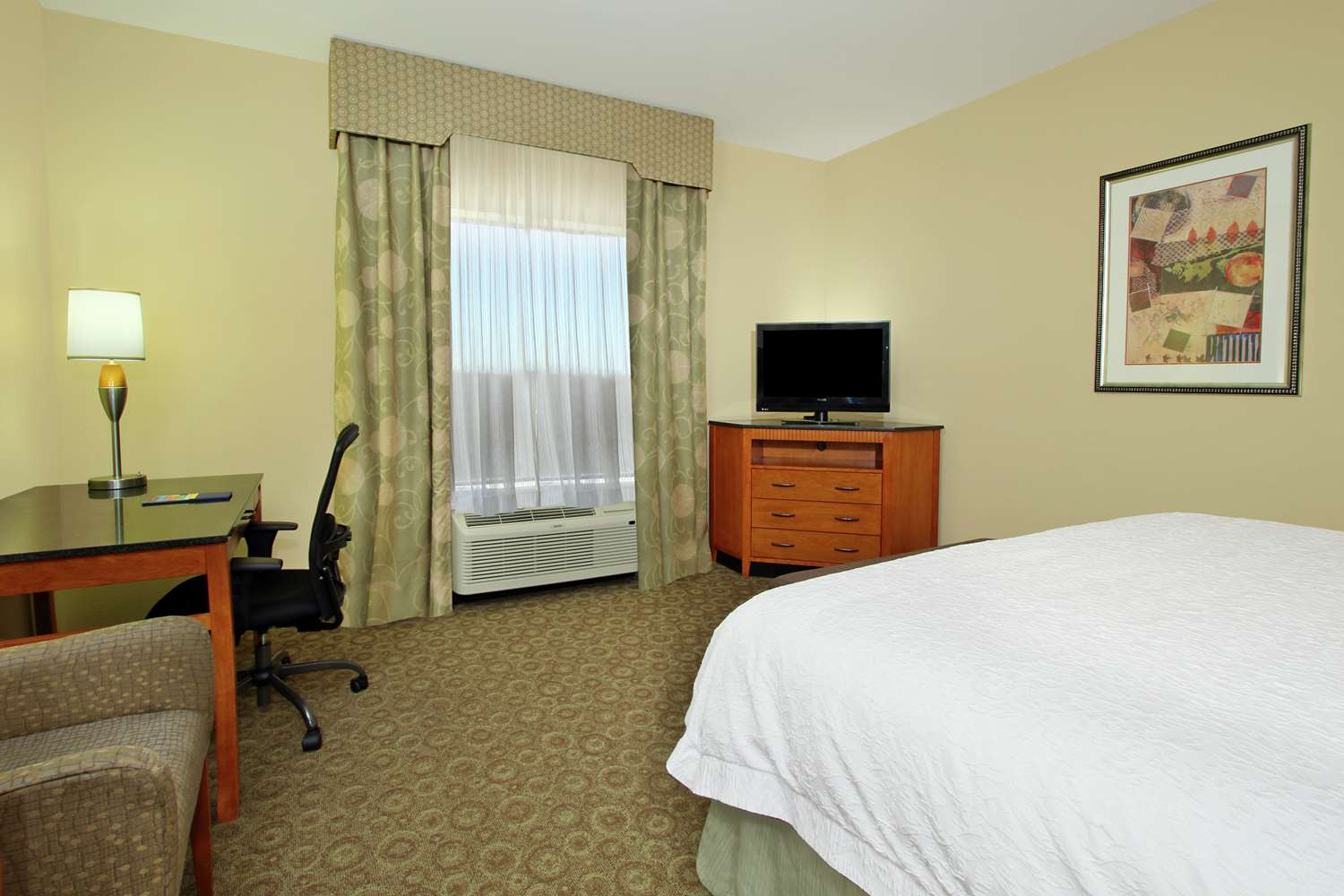 hampton inn and suites buffalo
