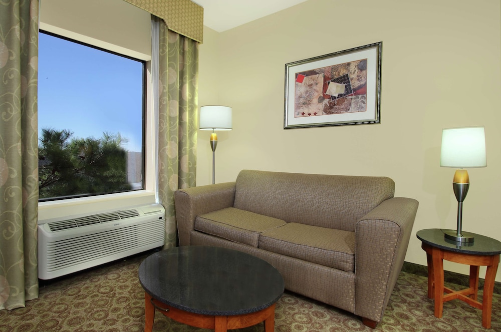 hampton inn and suites buffalo