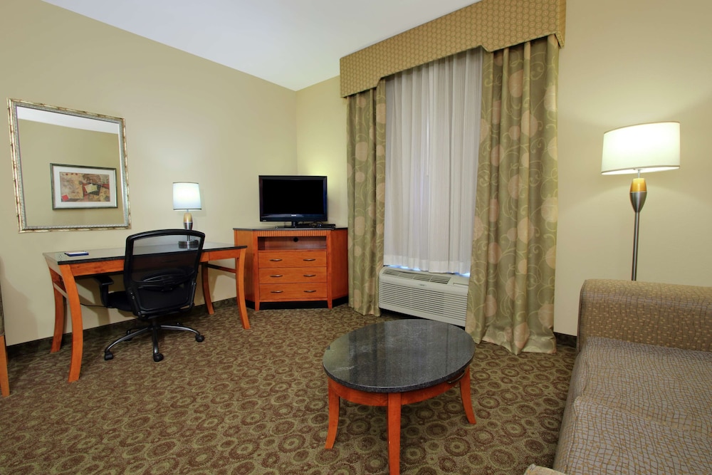 hampton inn and suites buffalo