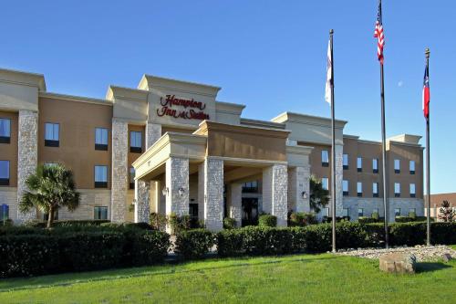 hampton inn and suites buffalo