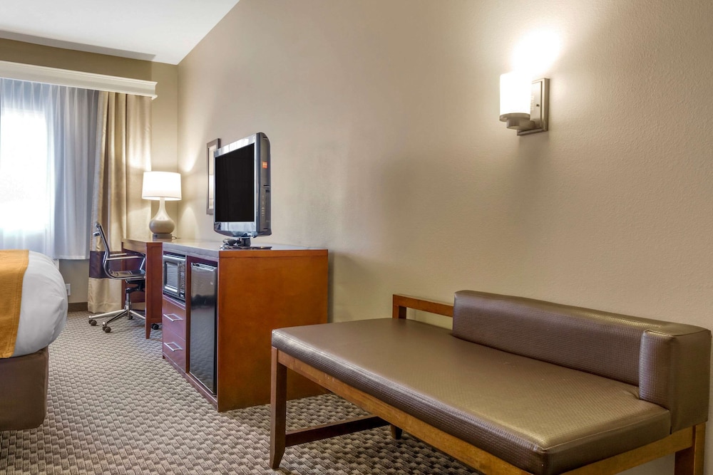 comfort inn auburn seattle