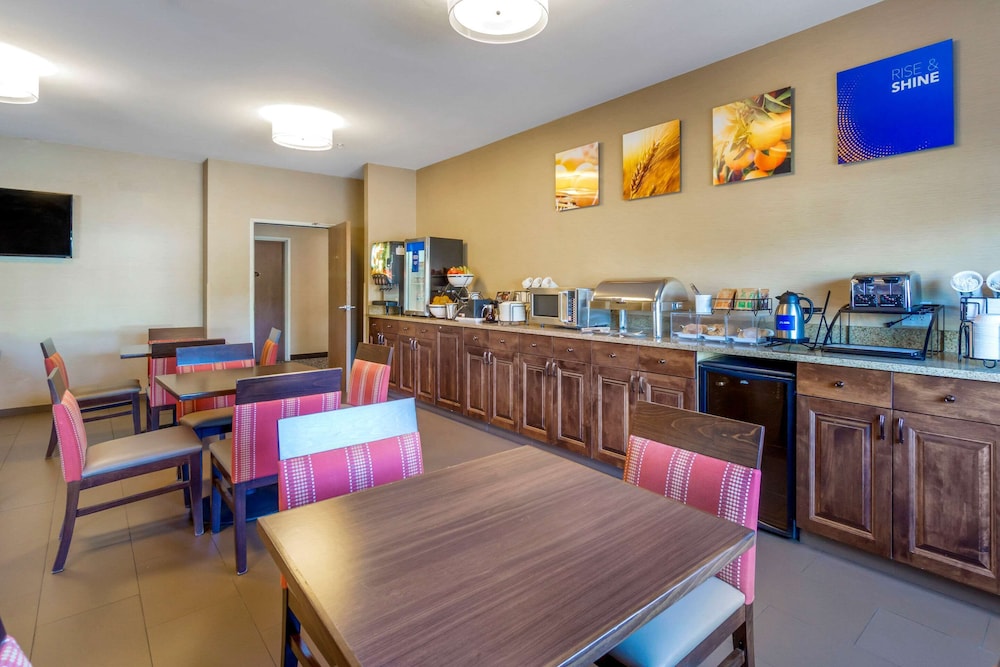 comfort inn auburn seattle