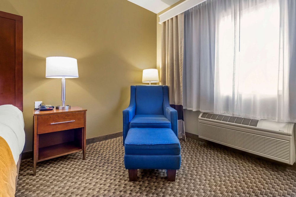 comfort inn auburn seattle