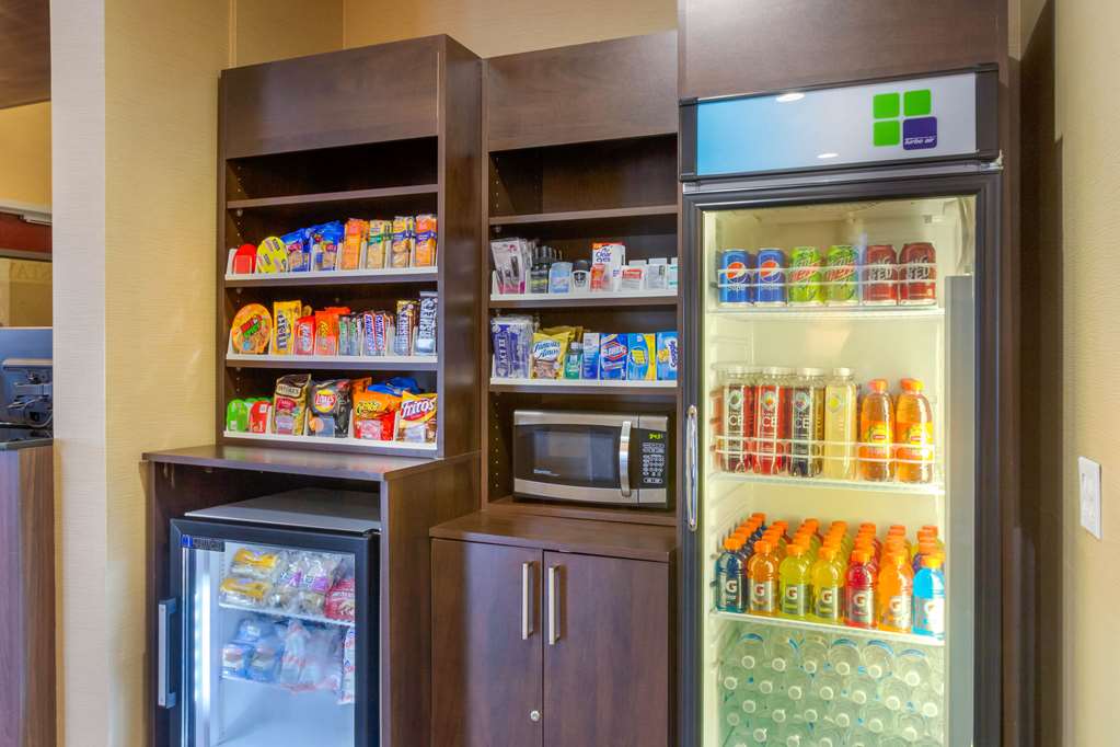 comfort inn and suites