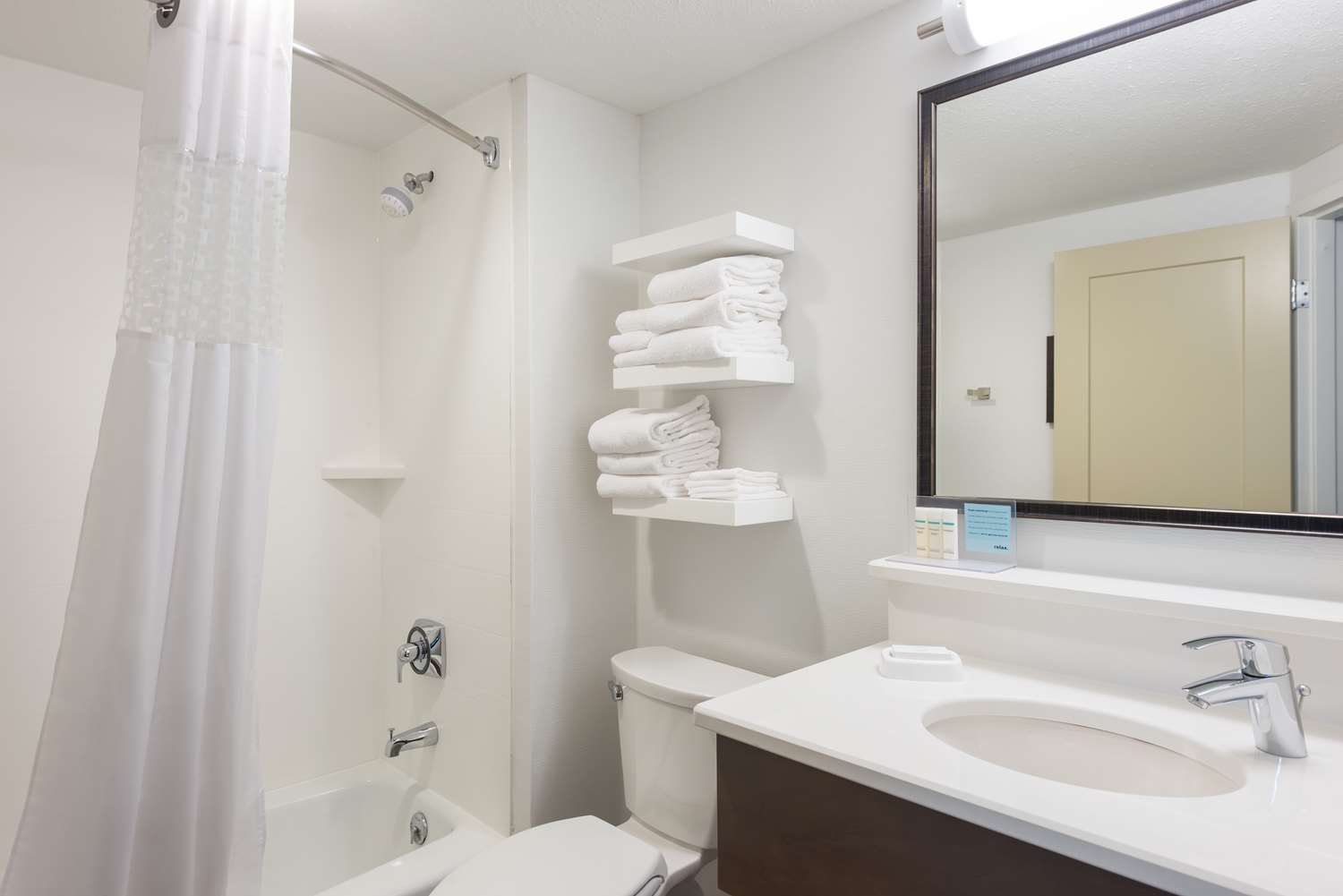 hampton inn columbia