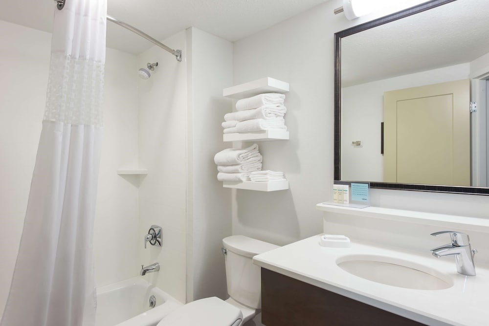 hampton inn columbia