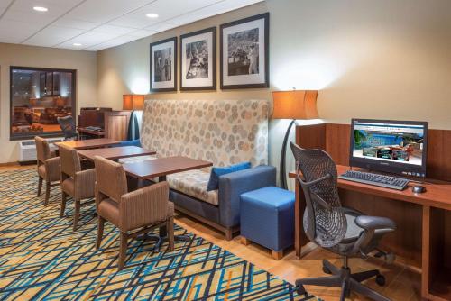 hampton inn columbia