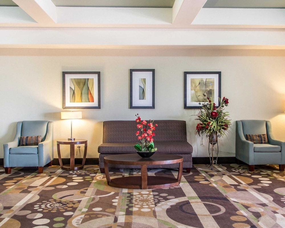 comfort inn and suites perry i 35
