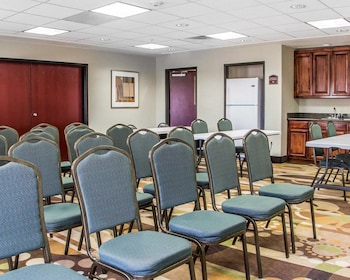 comfort inn and suites perry i 35