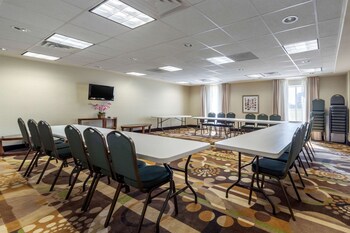 comfort inn and suites perry i 35