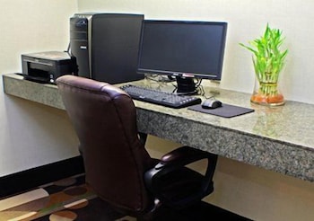comfort inn and suites perry i 35