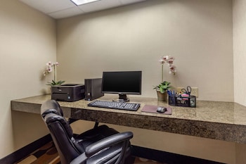 comfort inn and suites perry i 35