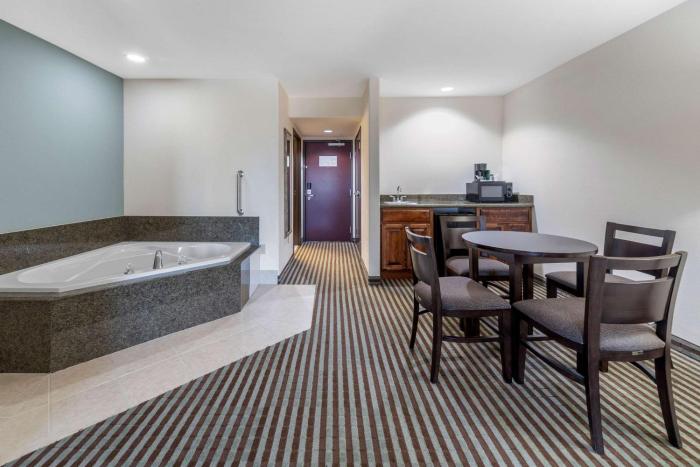 comfort inn and suites perry i 35