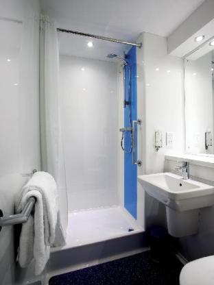 travelodge aberdeen central