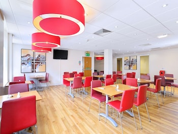 travelodge aberdeen central