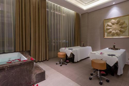 crowne plaza lanzhou by ihg