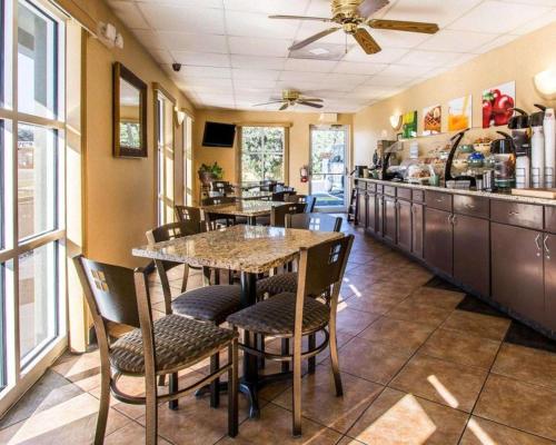 quality inn and suites near panama city beach