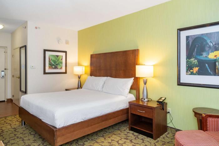 hilton garden inn plymouth