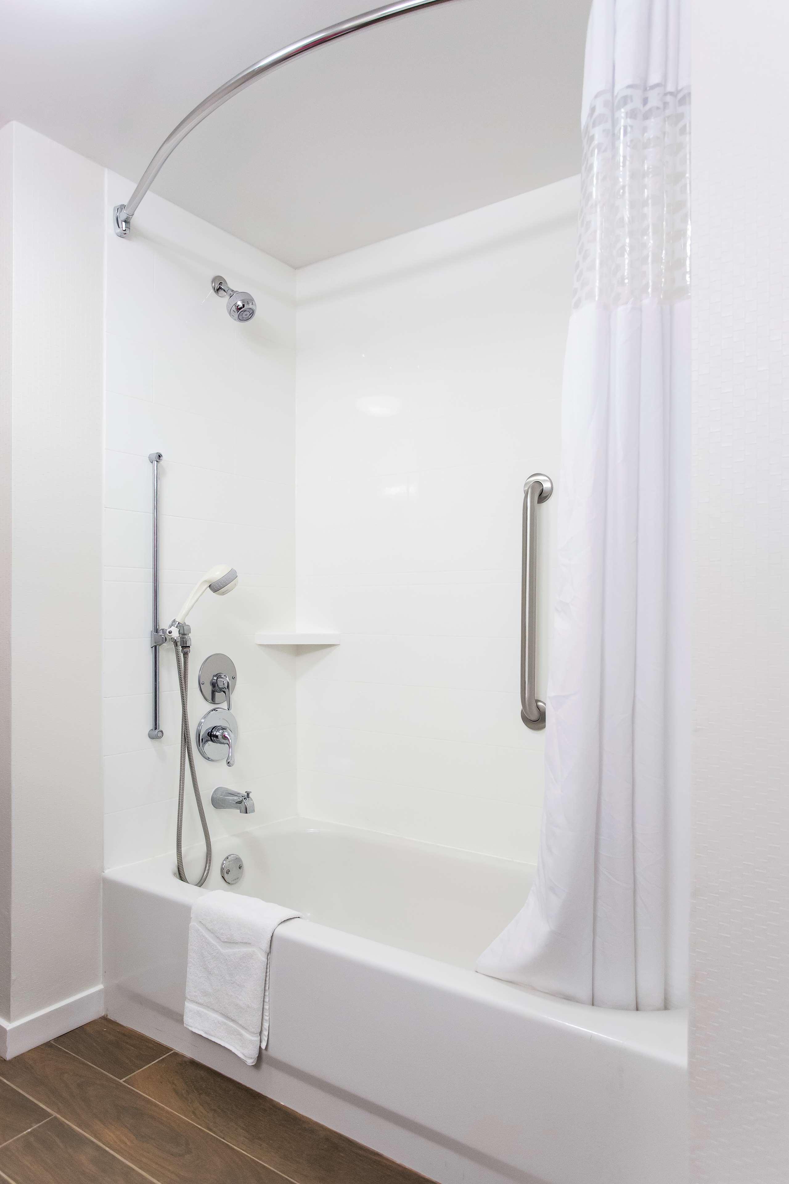 hampton inn by hilton troy