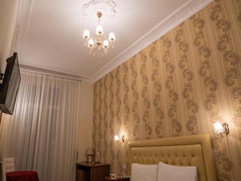 suite dal conte adults only