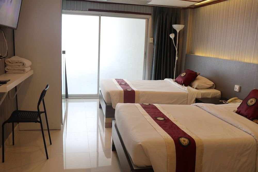 chaleena princess ramkhamhaeng