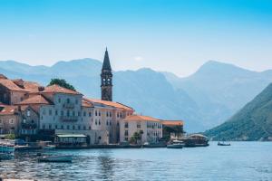 perast