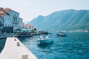 perast