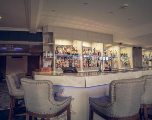 the quayside hotel and bar