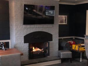 the quayside hotel and bar