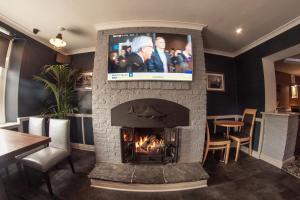 the quayside hotel and bar