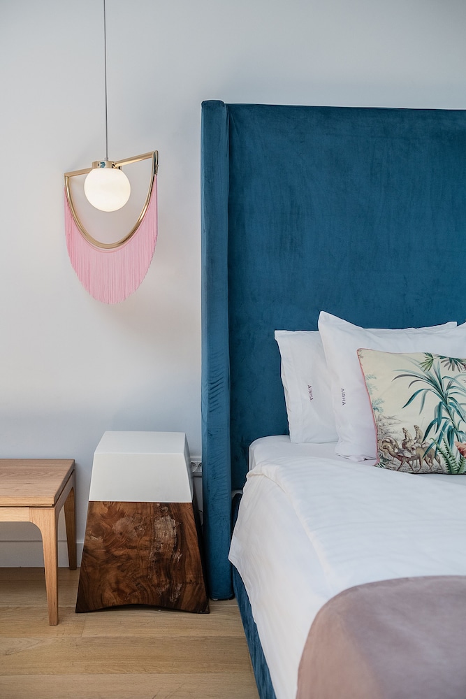 nyx chic manor boutique hotel