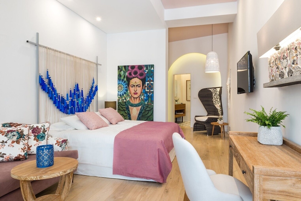 nyx chic manor boutique hotel