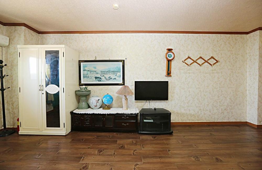 taean gaetyeowool pension
