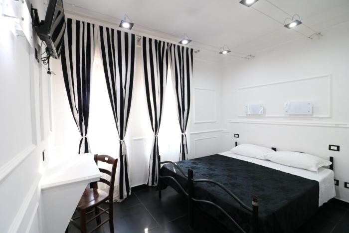 palace rome hostel