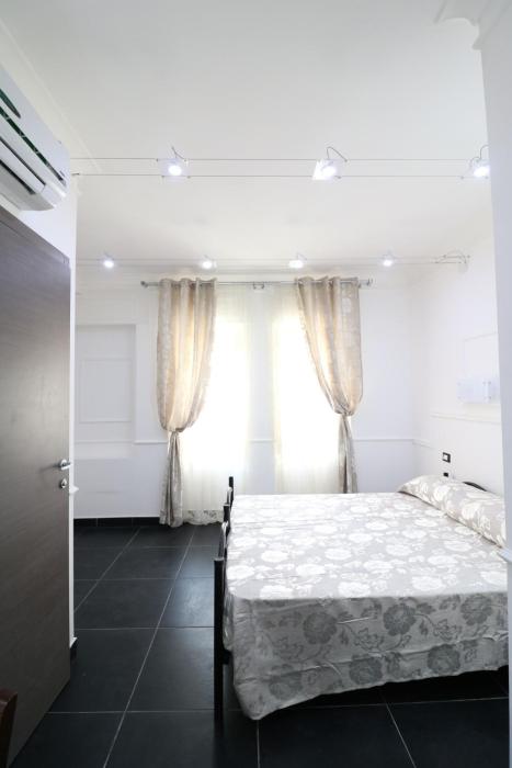palace rome hostel