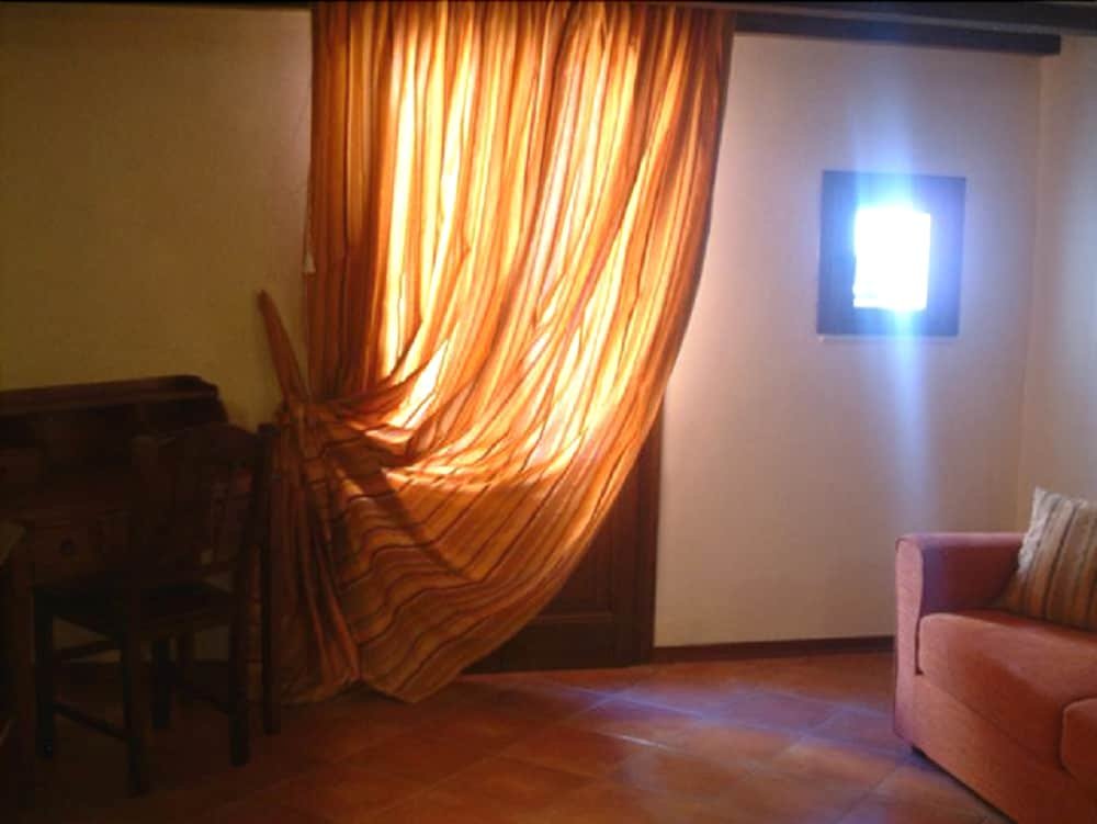 Le Case Di Sottovento,Mola Di Bari>>Bari,3 star