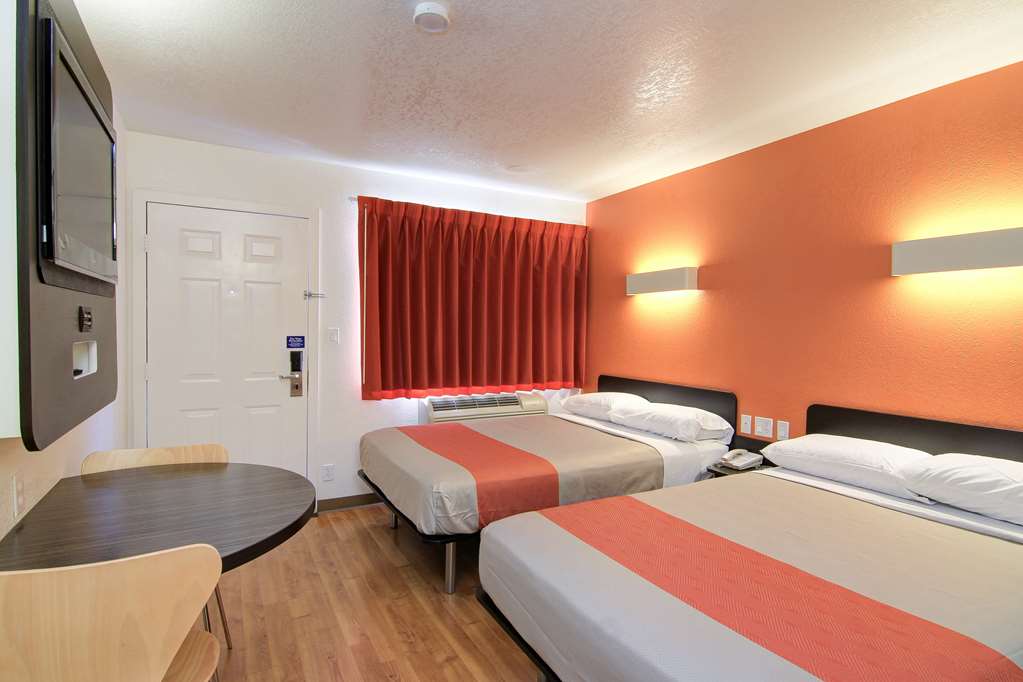 motel 6 old town scottsdale fashion square