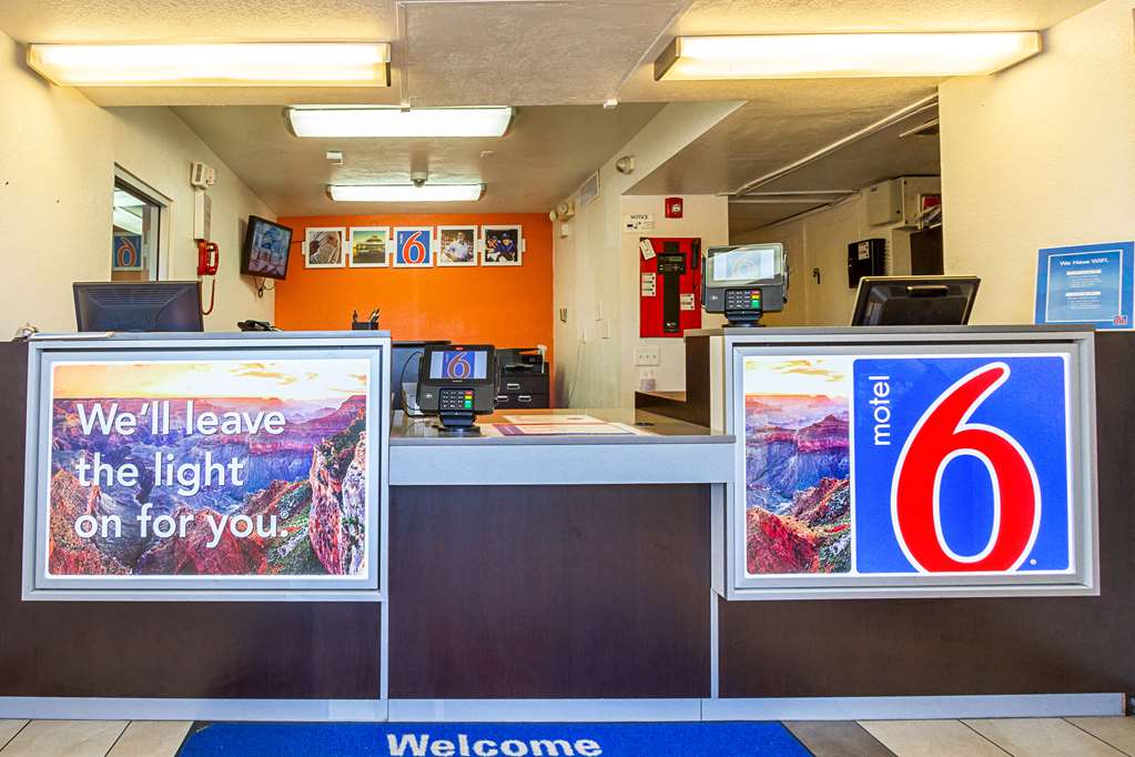 motel 6 mesa north