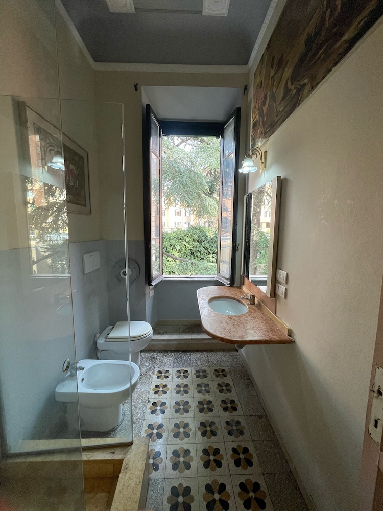rome experience hostel
